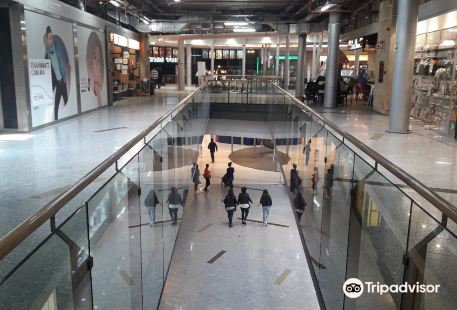 Centro Comercial El Tormes