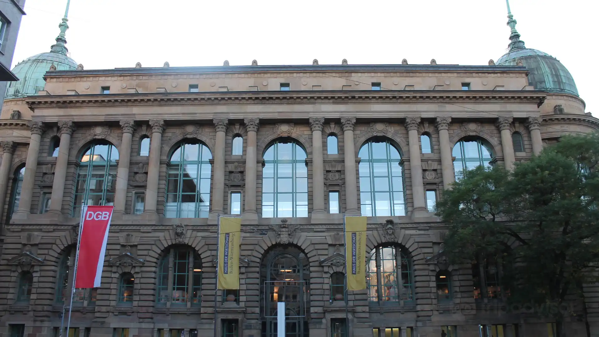 Hotels near Haus der Wirtschaft Baden-Wurttemberg