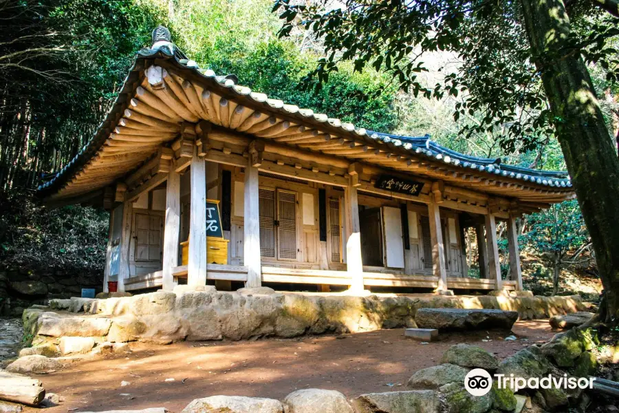 Dasan Chodang (Dasan Jeong Yak-yong historical site)