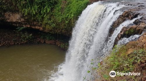 Cha Ong Waterfall