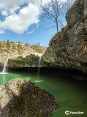 Zarečki Krov Waterfall