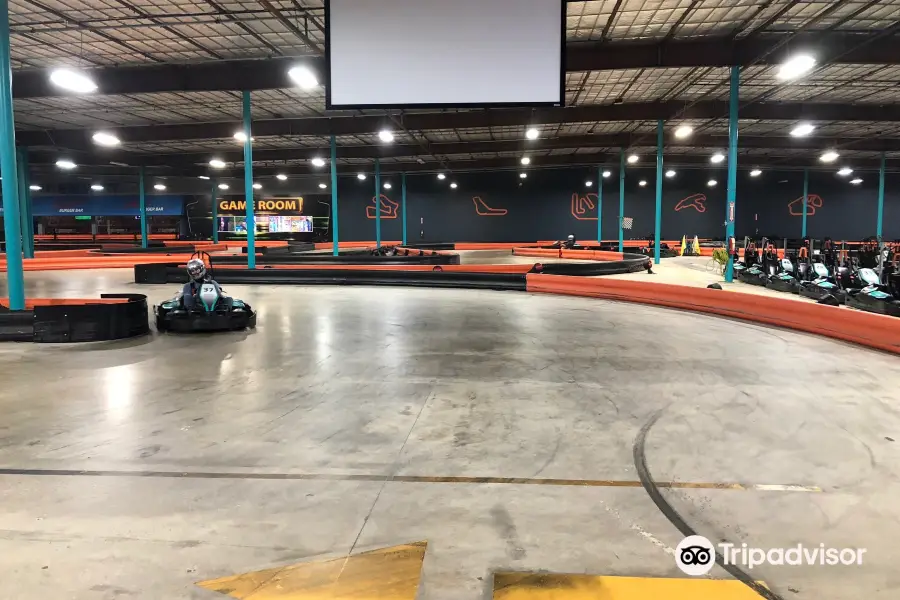 Accelerate Indoor Speedway Milwaukee