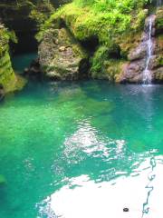 Cangkalanog Falls