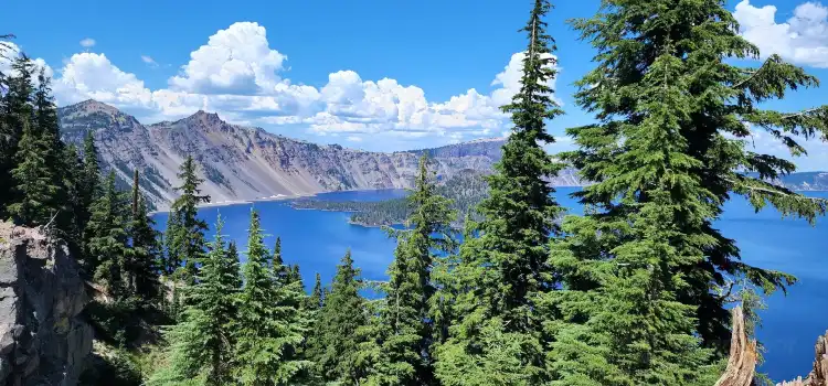 Hotels near Crater Lake National Park