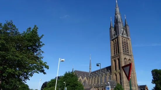 Sint Vituskerk en Toren