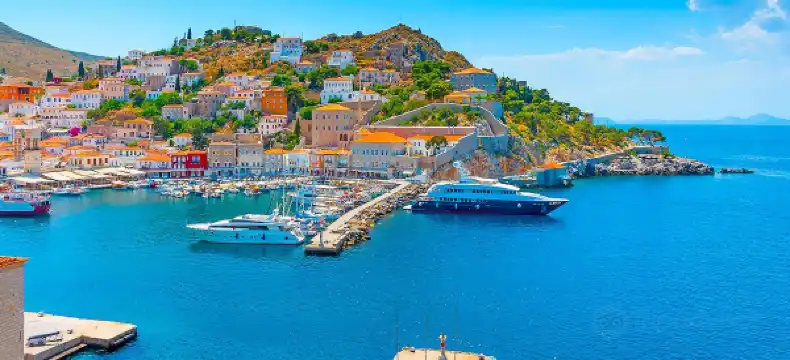 Hotels in Alimos