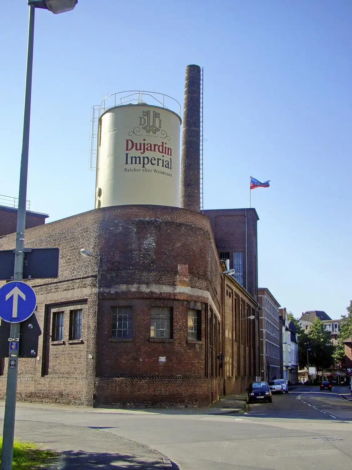 Hotels in der Nähe von Weinbrennerei Dujardin Museum