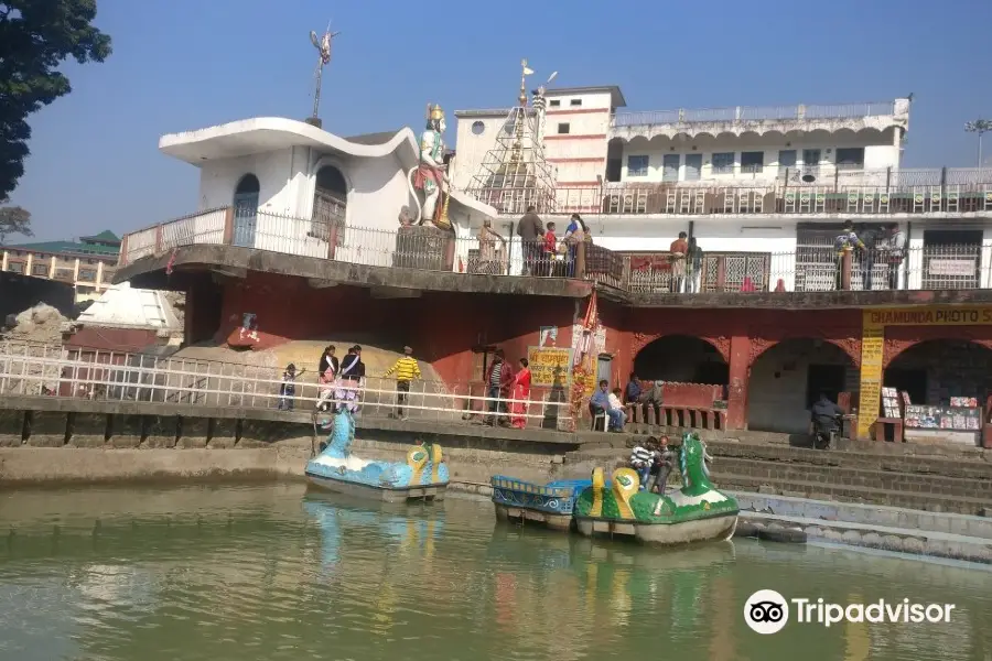 Shakti Peeth Chamunda Devi Temple