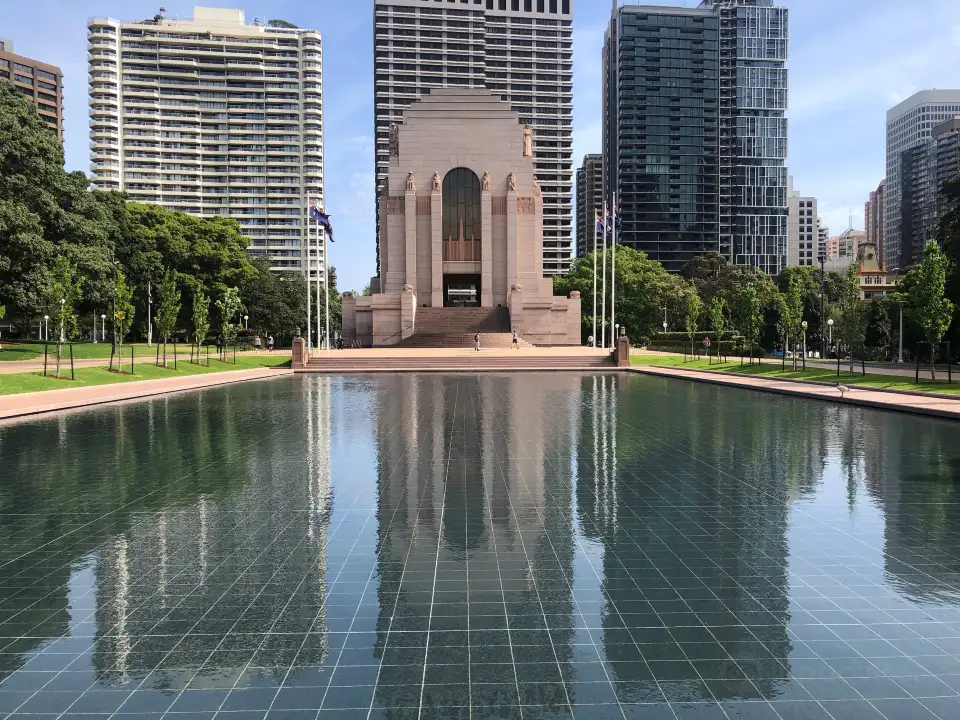 5_Pool of Reflection