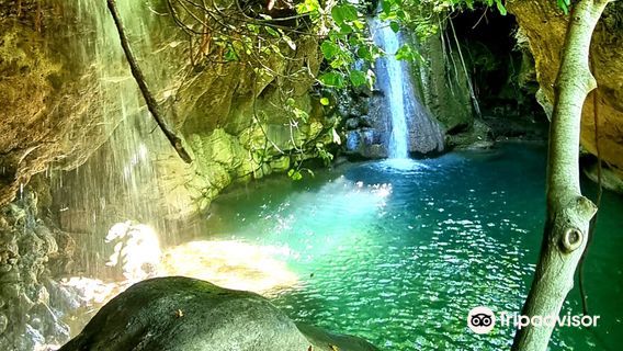 Waterfall Maries
