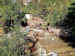 Box Canyon Waterfall & Park