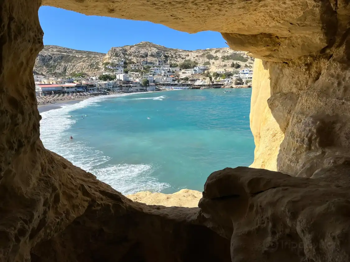 Hotels near Caves Matala