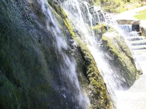 Fuente De Los 100 Caños