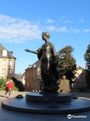 Statua di Charlotte, granduchessa di Lussemburgo