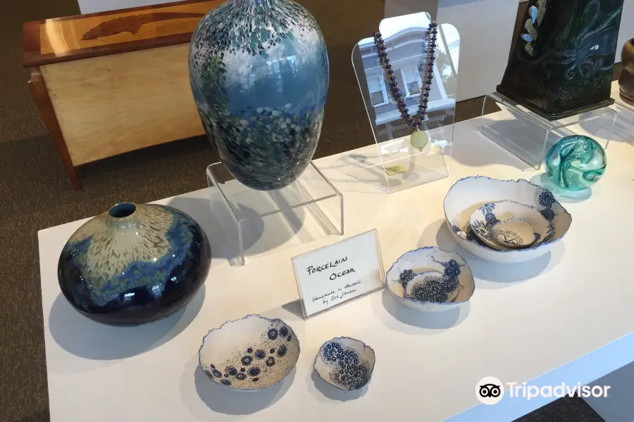 Big Island Glass Gallery