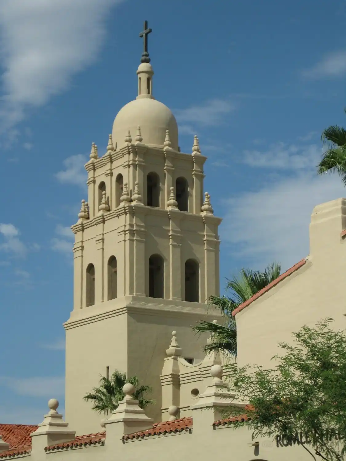 Hotel in zona Brophy Chapel