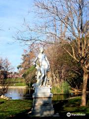 Champ de Mars Garden