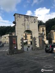 Porta Albana