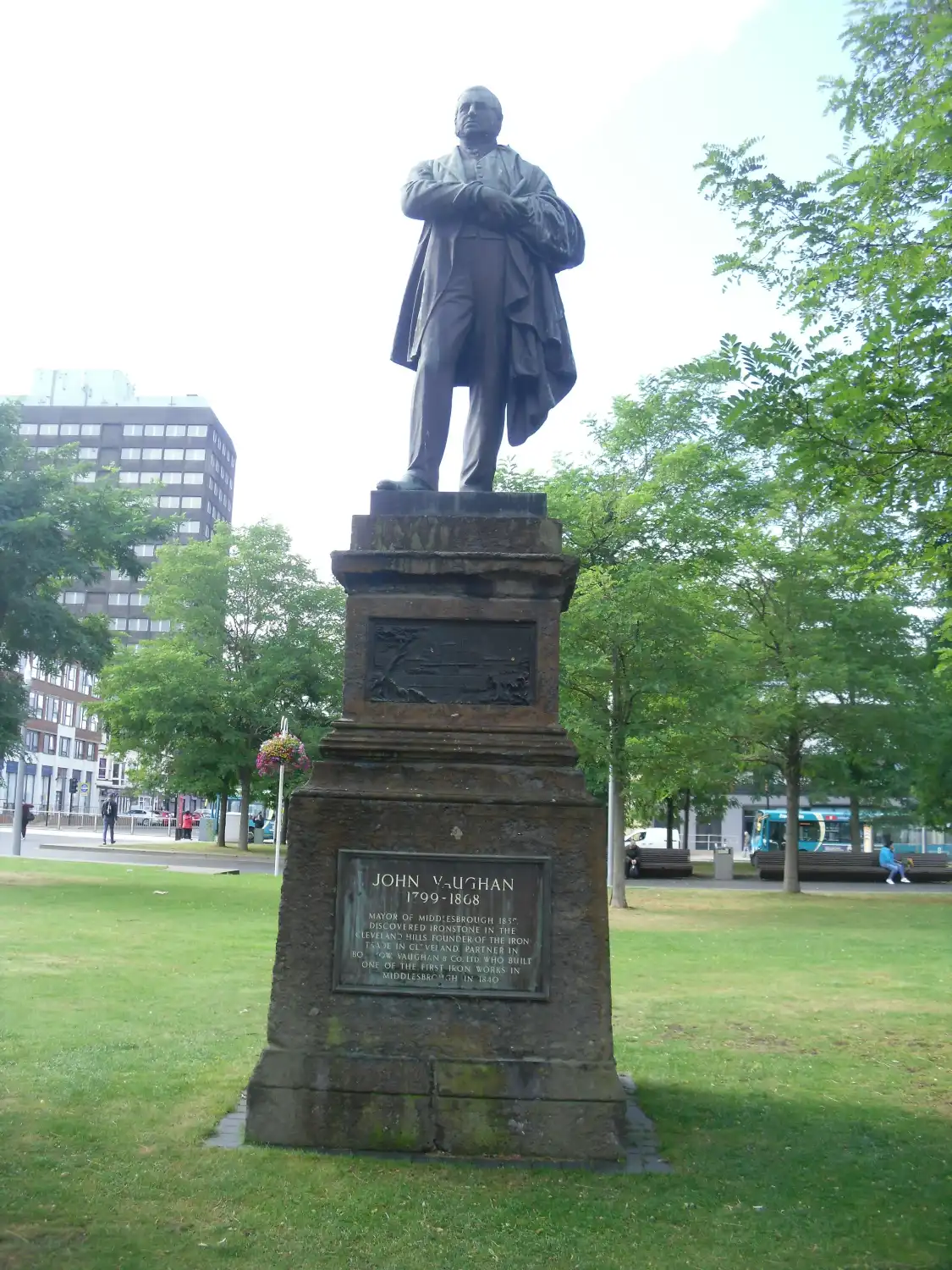 John Vaughan Statue附近的飯店