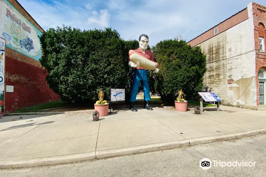 Paul Bunyan Statue