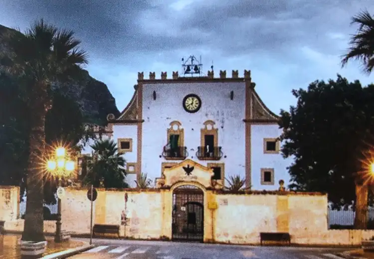 Hotels near Chiesa Madre di Santa Fara