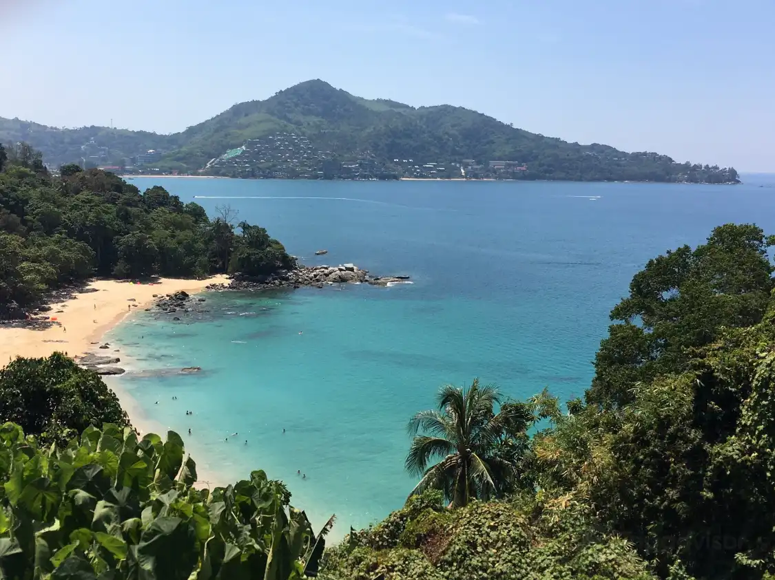 Hotel in zona Surin Beach