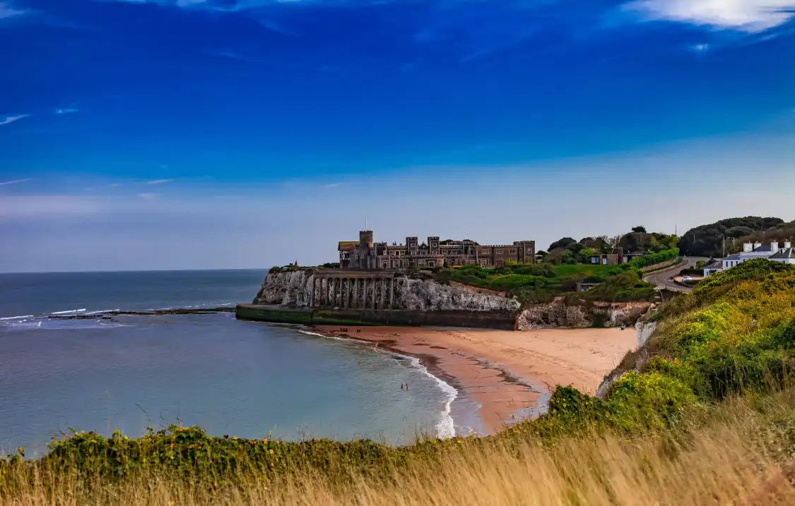 Hotels near Joss Bay