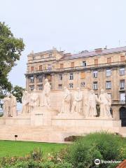 Kossuth Lajos Monument