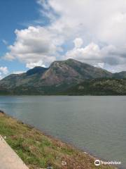 Aliyar Dam Reservoir Park