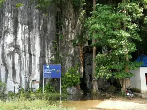 Phnom Chhngok Cave