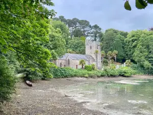 St Just-in-Roseland Church