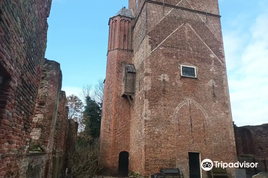 Ruine De Oude Toren-Ruine van de Oude Matthias-kerk Warmond