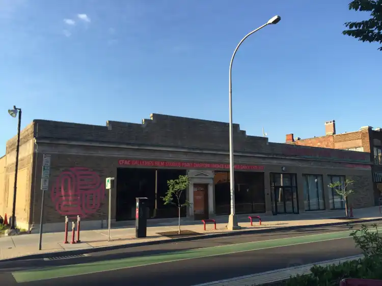 Hotels near Community Folk Art Center