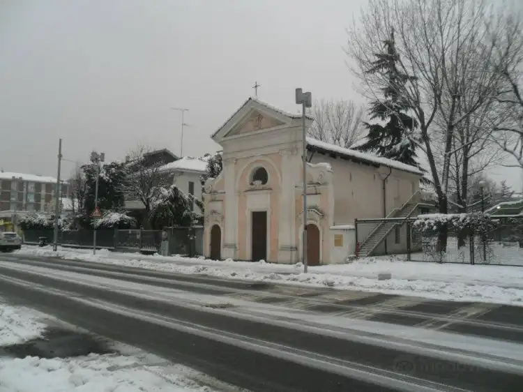 Hotels near Cappella Anselmetti