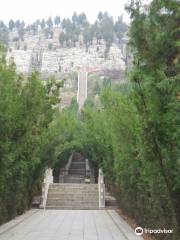 Qufu Jiulong Mountain Cliff Graves