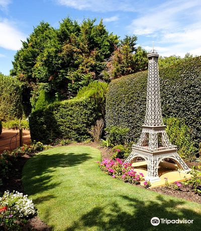 Amaze Miniature Park