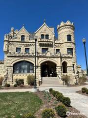 Joslyn Castle & Gardens