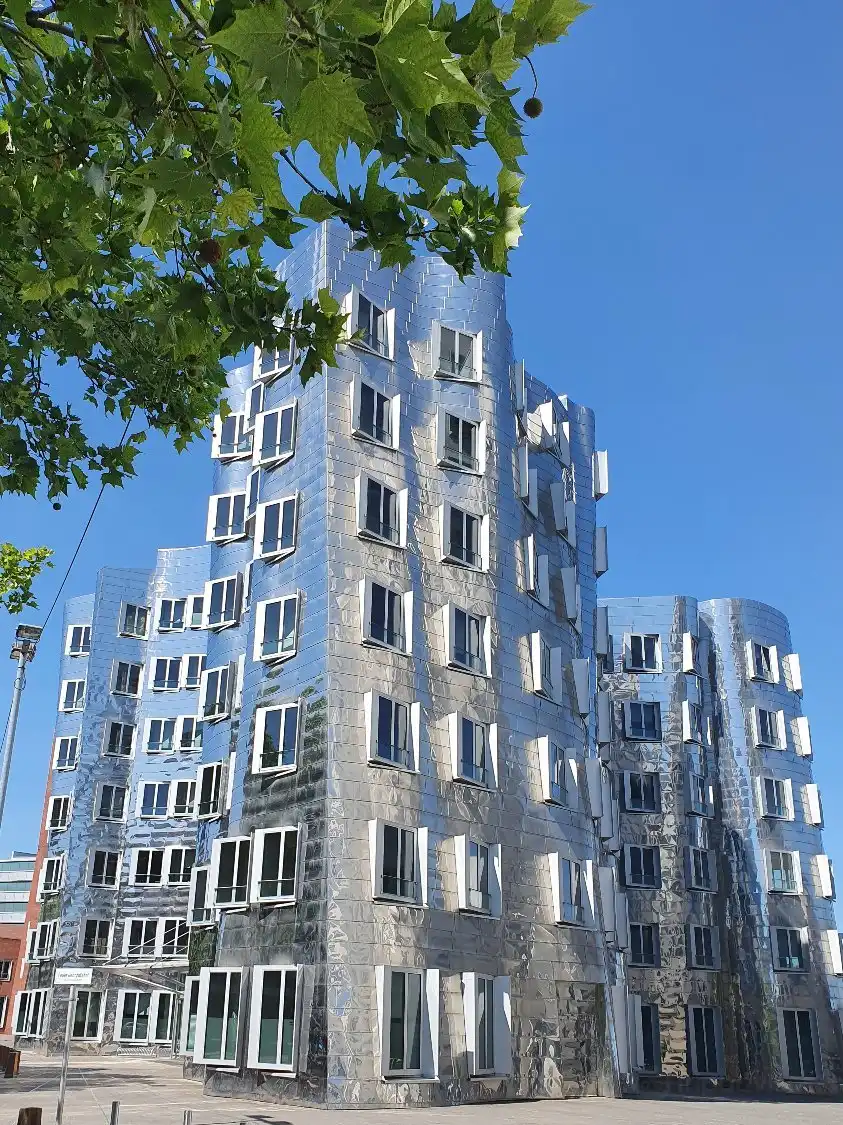 Hotels near Neuer Zollhof