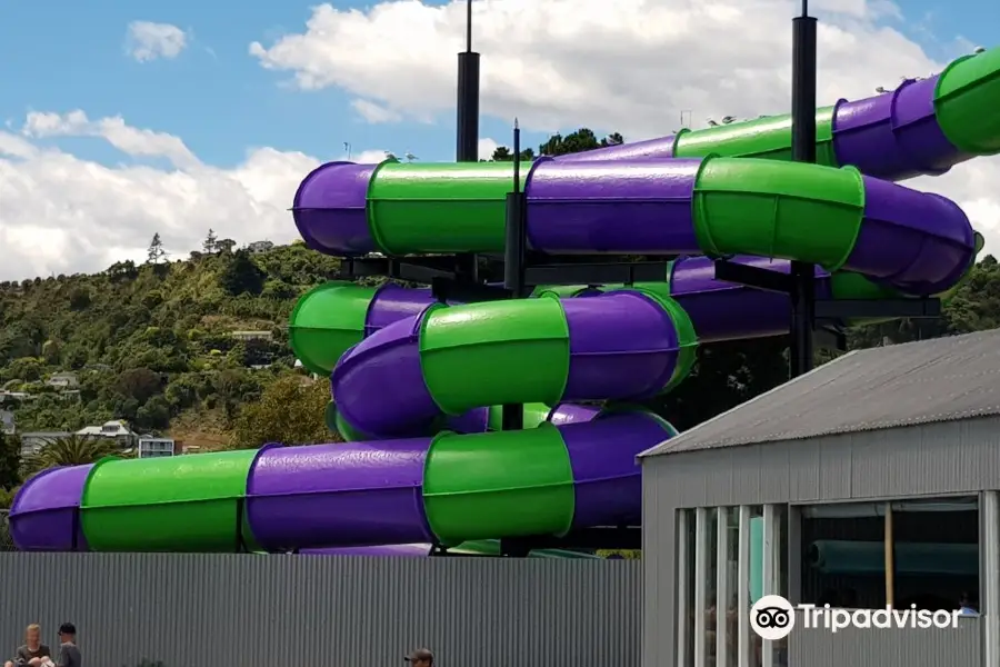 Nelson Fun Park - Hydroslide