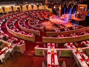 Beef & Boards Dinner Theatre