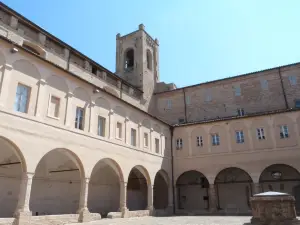 La Torre del Passero Solitario