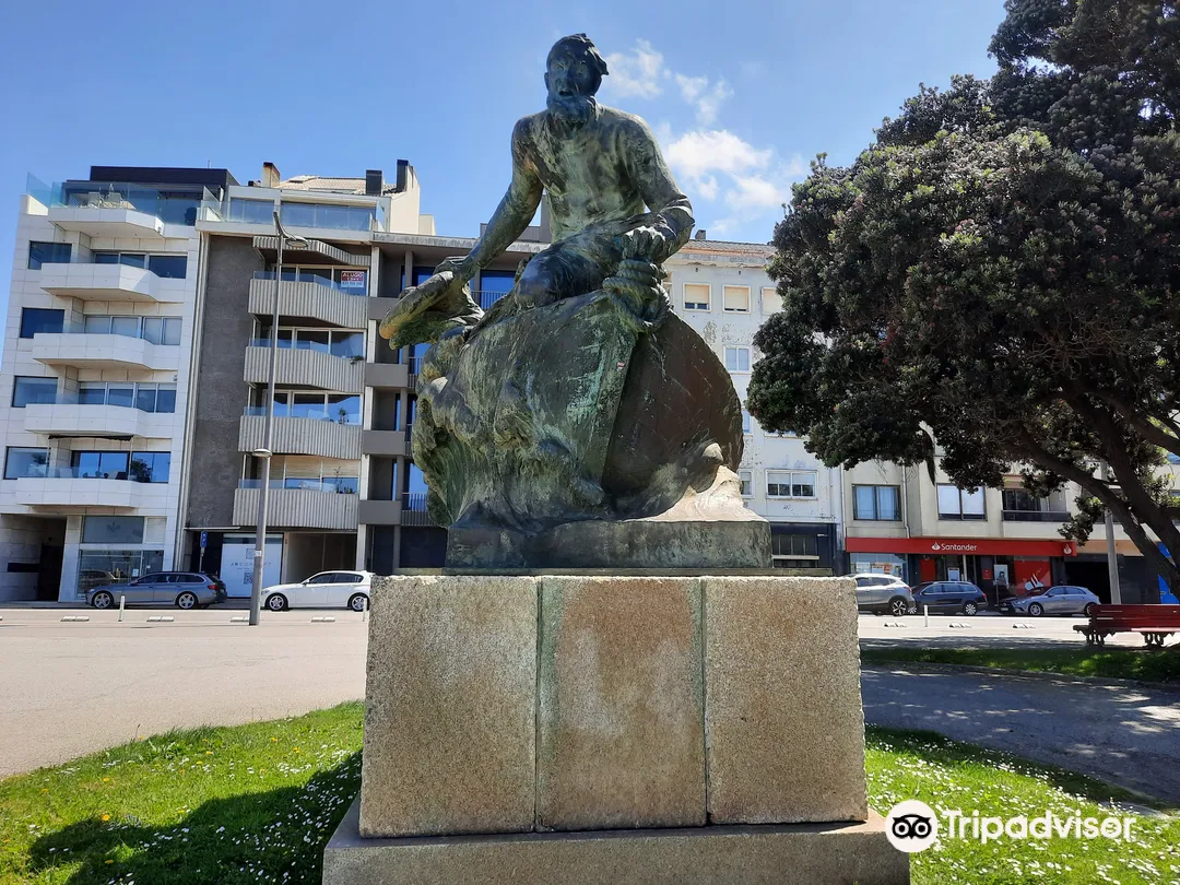 3_Estatua do Salva Vidas