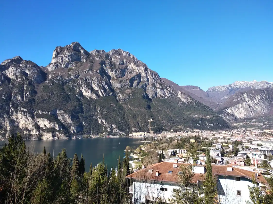Hotel in zona Monte Brione