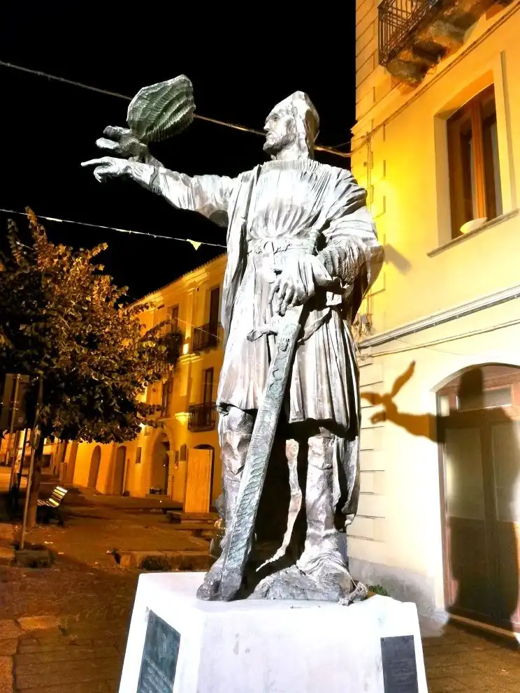 Hotels near Federico II Statue of Svevia