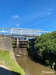 Leeds and Liverpool Canal