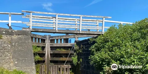 Leeds and Liverpool Canal