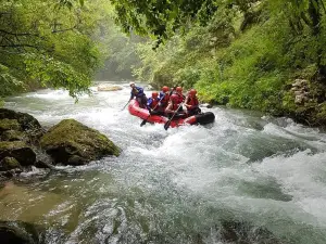 Rafting Nomad