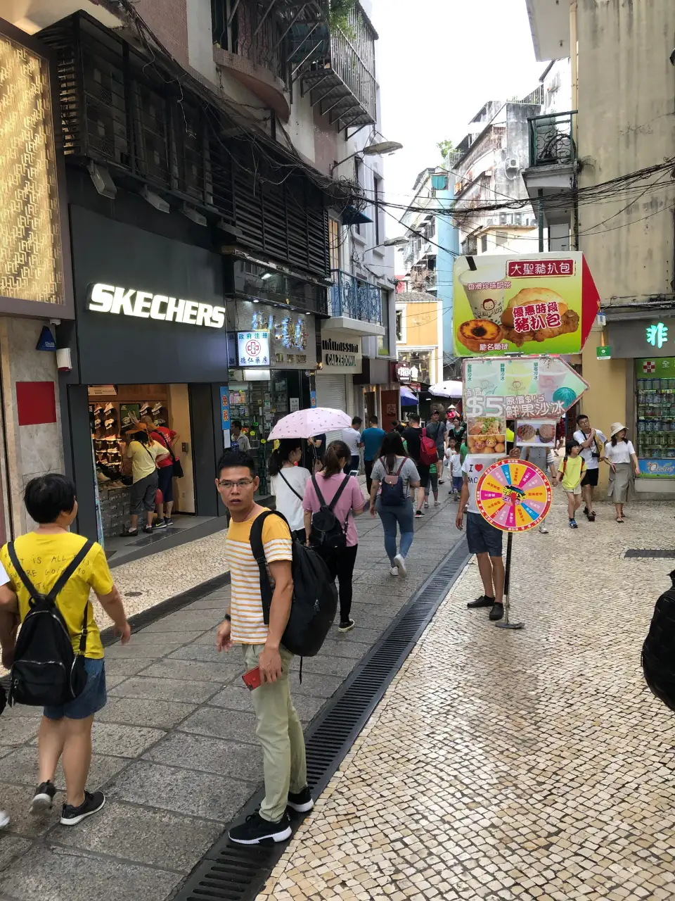 3_賣草地街