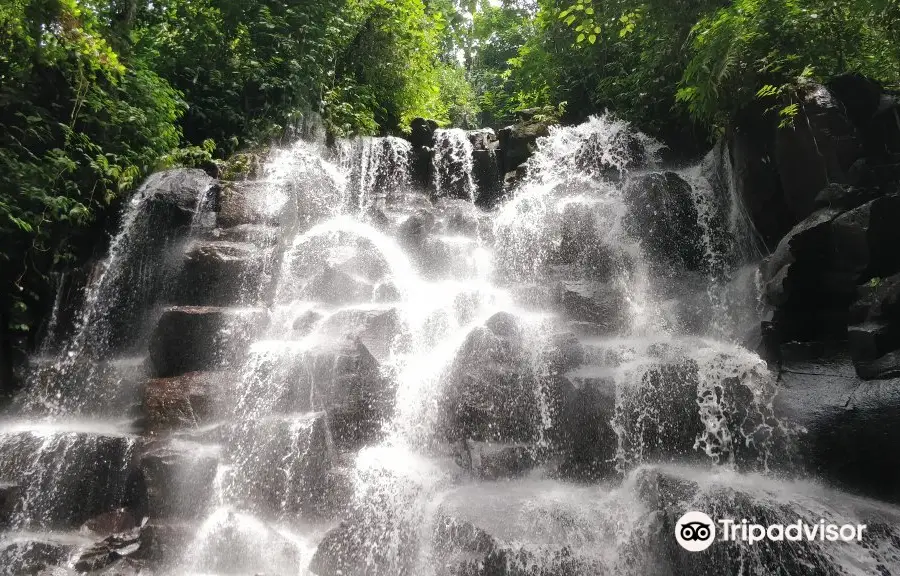 Kanto Lampo Waterfall