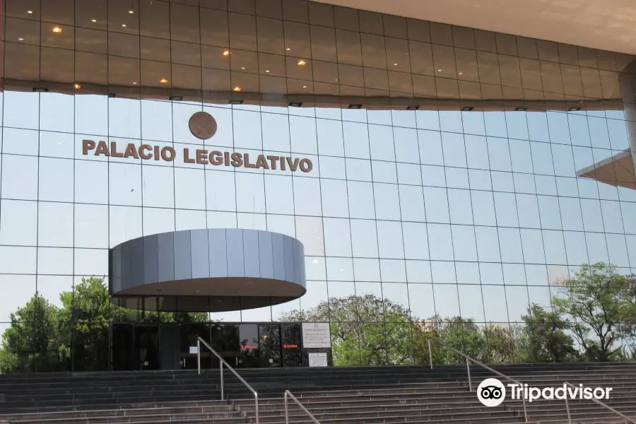 Legislative Palace (Palacio Legislativo)